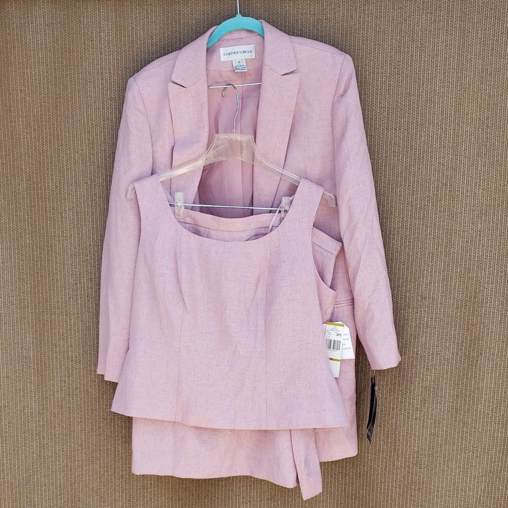 Jones New York Pink Blazer Classic Tailored 3 Piece Suit